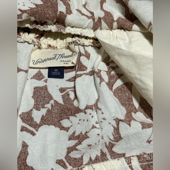 universal Thread Skirt With Pockets - Picture 3 of 5